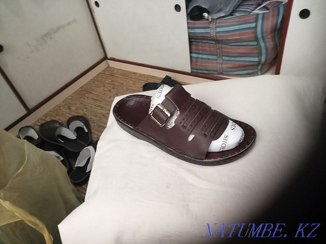 Men's slippers summer leather  - photo 5