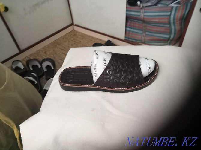 Men's slippers summer leather  - photo 6