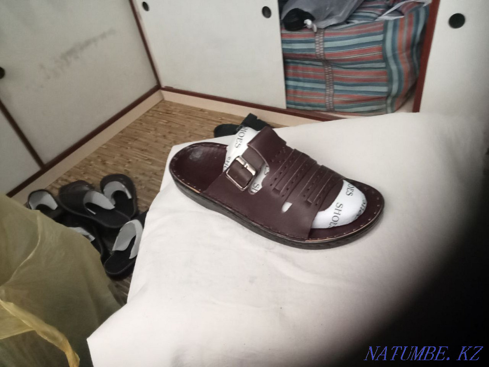 Men's slippers summer leather  - photo 5