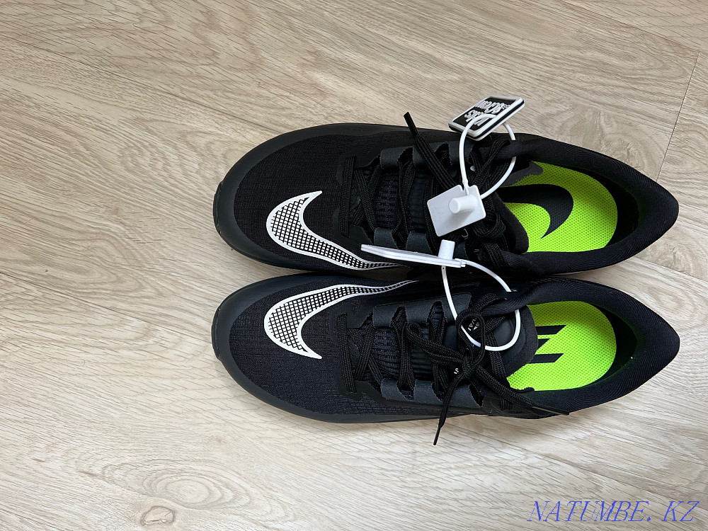 Кроссовки Nike air zoom rival fly 3 Алматы - изображение 2