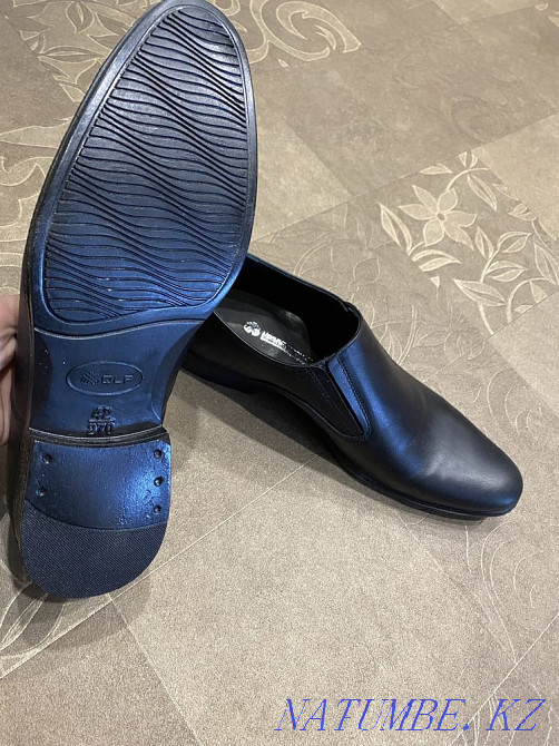 Shoes are new  - photo 2