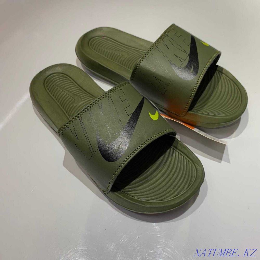 Сланцы Nike для бассейна, повседневки и тд. Алматы - изображение 3