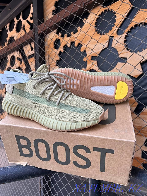 Sneakers ADIDAS YEEZY BOOST 350 V2 originals KASPI RED | KASPI 0-0-12 Almaty - photo 8