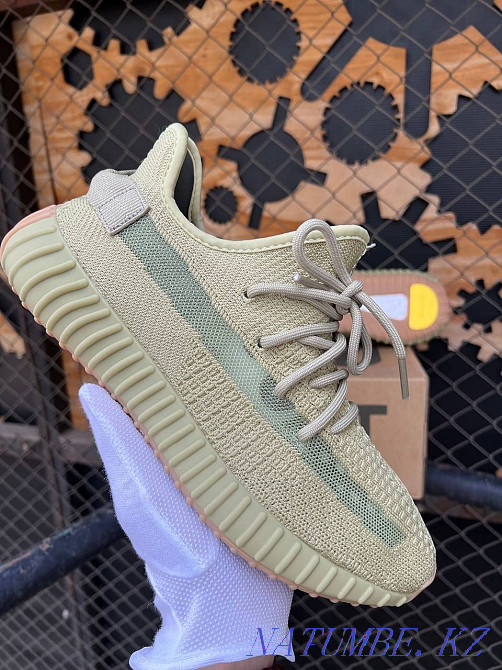 Sneakers ADIDAS YEEZY BOOST 350 V2 originals KASPI RED | KASPI 0-0-12 Almaty - photo 7