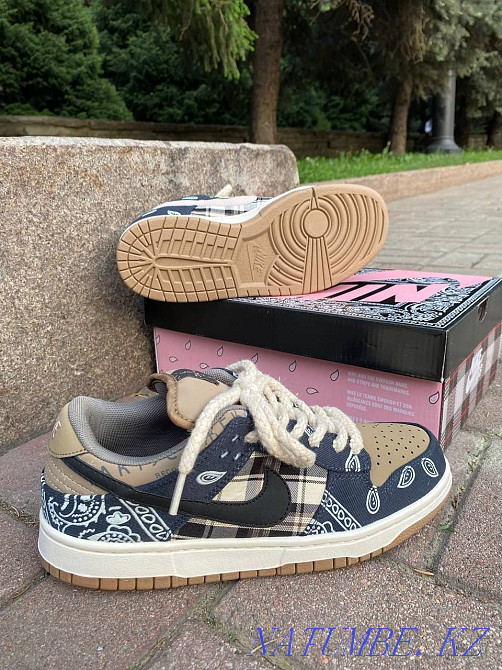 Кроссовки Travis Scott x Nike SB Dunk Low KASPI RED | KASPI 0-0-12 Алматы - изображение 4