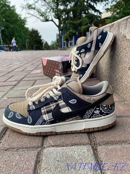 Кроссовки Travis Scott x Nike SB Dunk Low KASPI RED | KASPI 0-0-12 Алматы - изображение 2