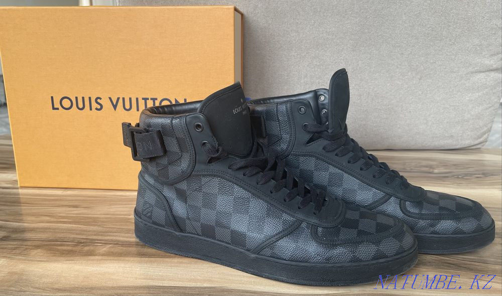 Кроссовки Louis Vuitton (Оригинал) Алматы - изображение 1