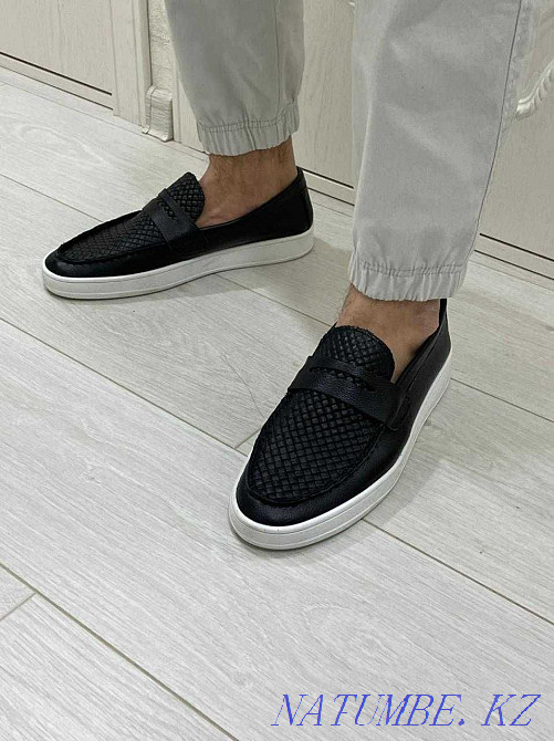 Мужские ЛОФЕРЫ МОКАСИНЫ/ХИТ ПРОДАЖ/ручная работа/КОЖА 100%/купить в РК Караганда - изображение 4