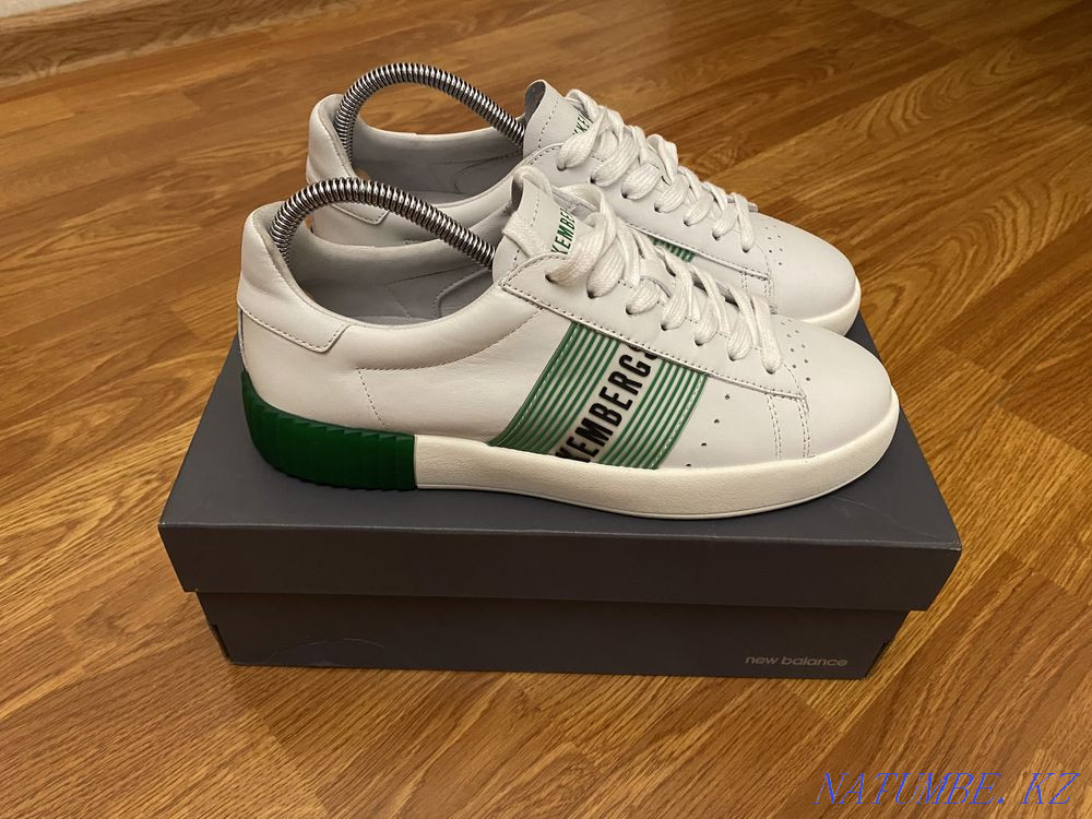 Оригинальные кроссовки "Bikkembergs" 40 размера Алматы - изображение 1