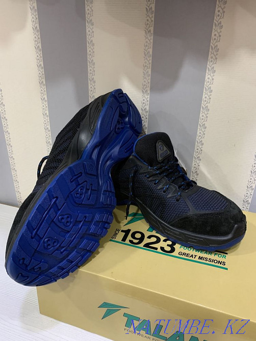 Selling new spec. shoes Astana - photo 1