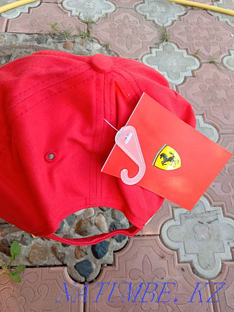 Ferrari-ден бейсбол қалпағы Нура - изображение 3