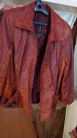 Продам женская кожаная куртка Уштобе