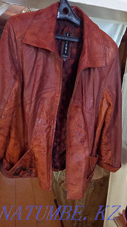 Продам женская кожаная куртка Уштобе - изображение 1