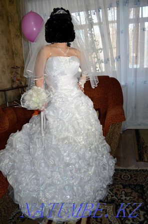 свадебное платье(фата,перчатки в подарок) Рудный - изображение 1
