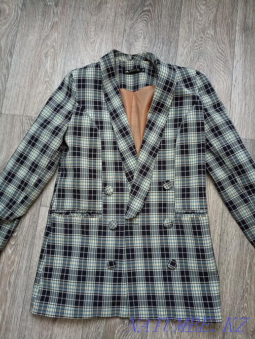 Женский жакет в клетку Петропавловск - изображение 1