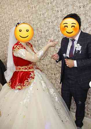 Свадебное платье 50000 тг Oral