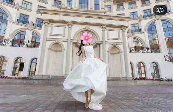 Продам шикарное свадебное платье Астана