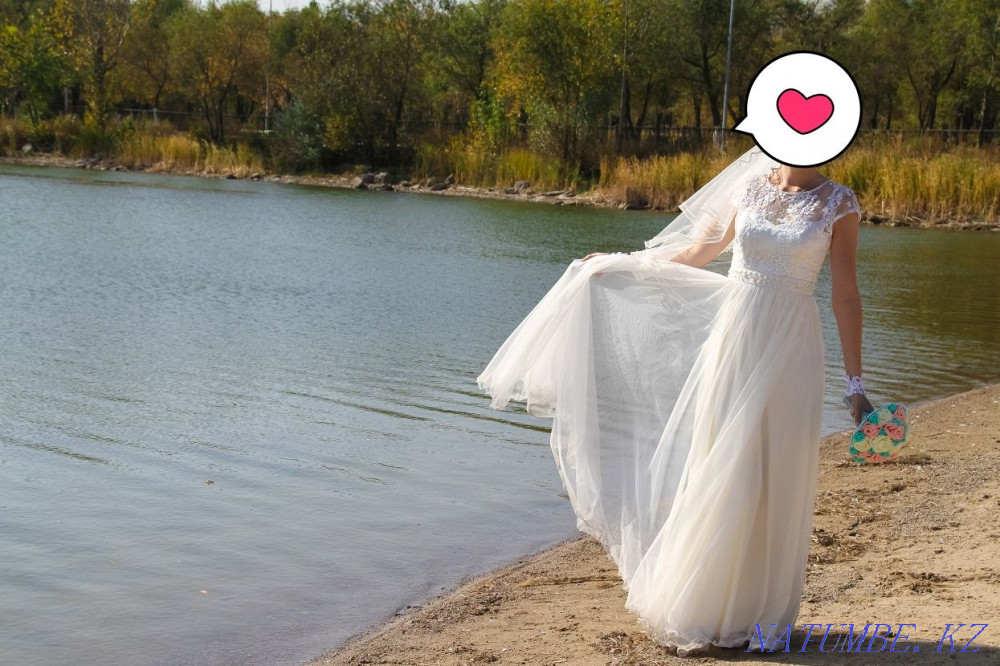Sell elegant wedding dress Shahtinsk - photo 1