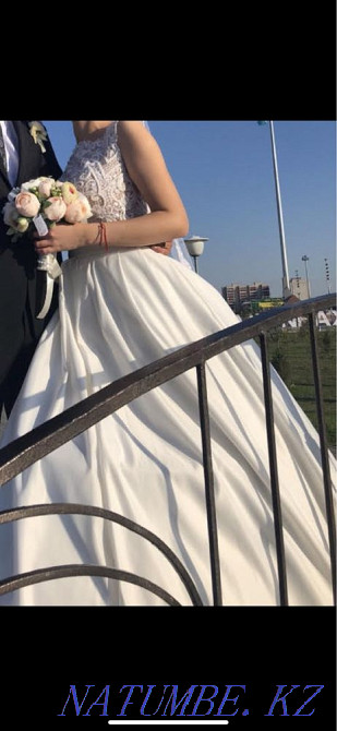 Wedding dress and cape with ornaments Oral - photo 4