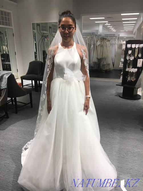 Продаю свадебное платье от Vera Wang Алматы - изображение 1