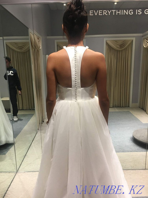 Продаю свадебное платье от Vera Wang Алматы - изображение 3