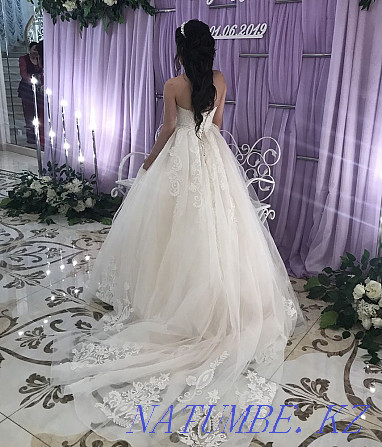 Продам свадебное платье Мухаметжан Туймебаева - изображение 1
