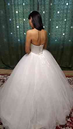 Продам красивое свадебное платье Уральск