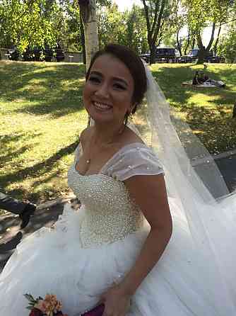 Продам свадебное платье Алматы