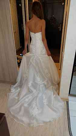 Брэндовое свадебное платье Алматы