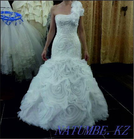 Snow white wedding dress Aqtau - photo 1