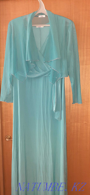 Wedding dresses 50-52rr Russia long Astana - photo 2