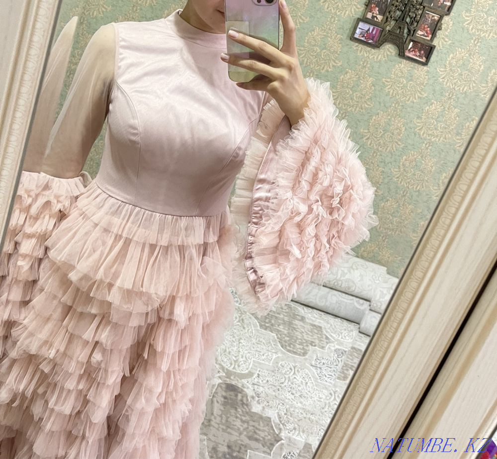 Мен тек Медина Сақтағанованың көйлегін сатамын. Размер 42-44.Жағдайы бірақ  Ақтөбе  - изображение 1