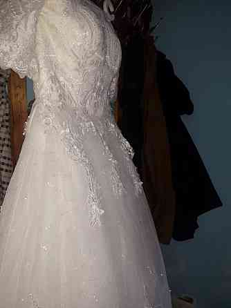 Свадебное платье со шлицей счастливое размер 46/48 Актобе