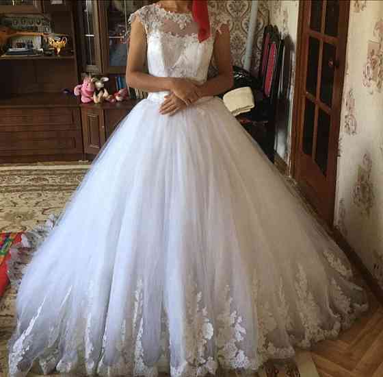 Срочно продам свадебные платья Мухаметжан Туймебаева