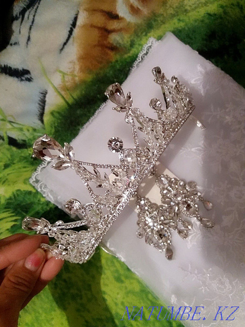 Срочно продам свадебные платья Мухаметжан Туймебаева - изображение 4