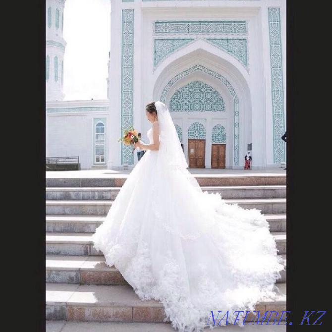 Urgently! Wedding Dress! feather effect Astana - photo 2