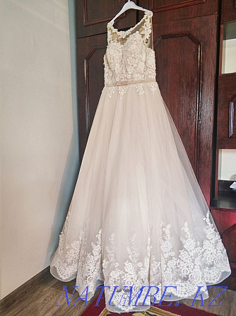 Sell wedding dress Aqtobe - photo 2