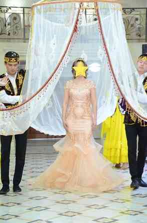 Вечернее шикарное платье Алматы