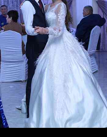 Прокат. Свадебное платье за 50.000 с саукеле, фатой, подьюбником Усть-Каменогорск