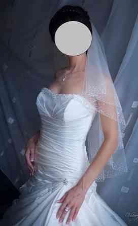 Свадебное платье очень красивое и нежное Алматы