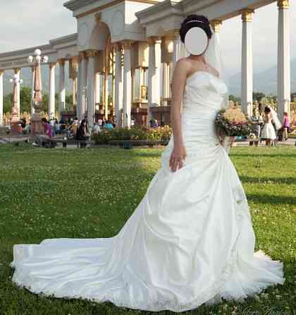 Свадебное платье очень красивое и нежное Almaty