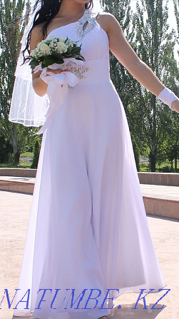 Продам свадебное платье Алматы - изображение 5