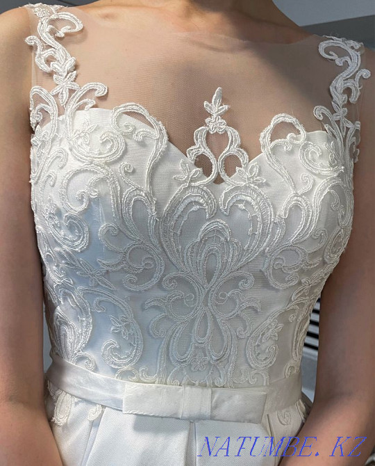 Свадебное дизайнерское платье с шлейфом Алматы - изображение 6