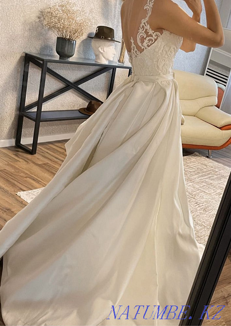 Свадебное дизайнерское платье с шлейфом Алматы - изображение 1