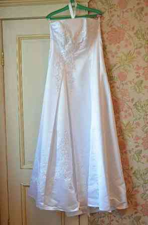 Свадебное атласное платье Алматы