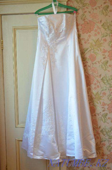 Wedding satin dress Almaty - photo 4