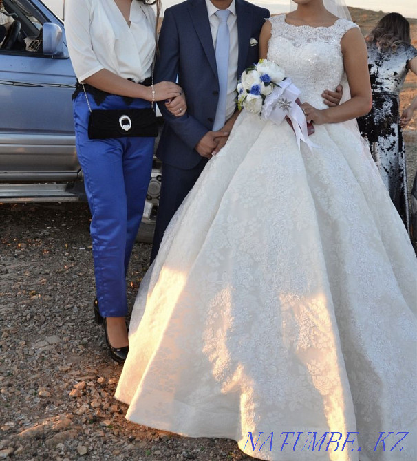 Wedding Dress  - photo 2