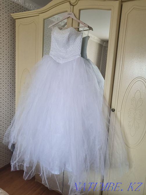 Wedding dress 42-44 Ust-Kamenogorsk - photo 1