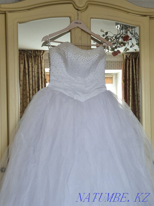 Wedding dress 42-44 Ust-Kamenogorsk - photo 4