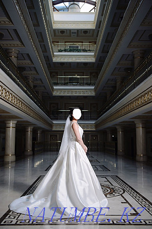 Sell wedding dress Ust-Kamenogorsk - photo 1